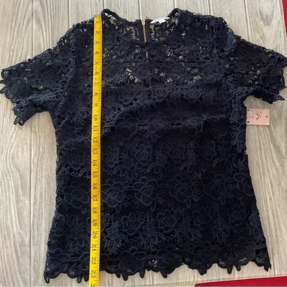 Nanette Lepore Elegant Women’s Blouse - Picture 5 of 10